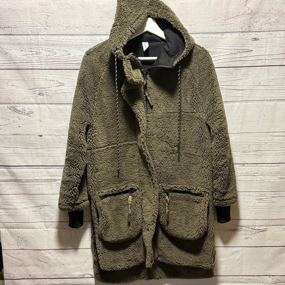 Varley Teddy Jacket